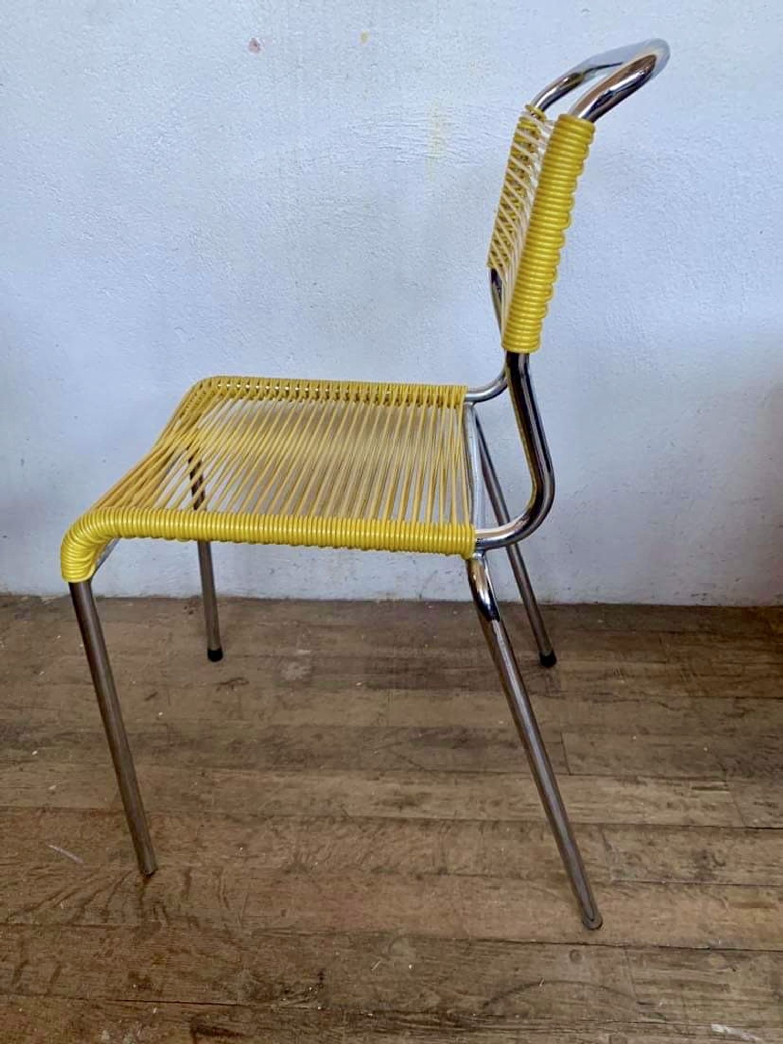 Series of 4 vintage chairs scoubidou of the 1950s