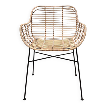 Chaise design en osier