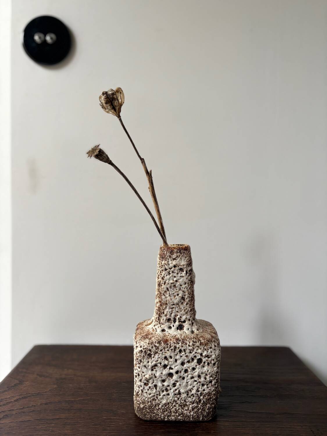 Vase en céramique fat lava années 60 marron et beige pays bas