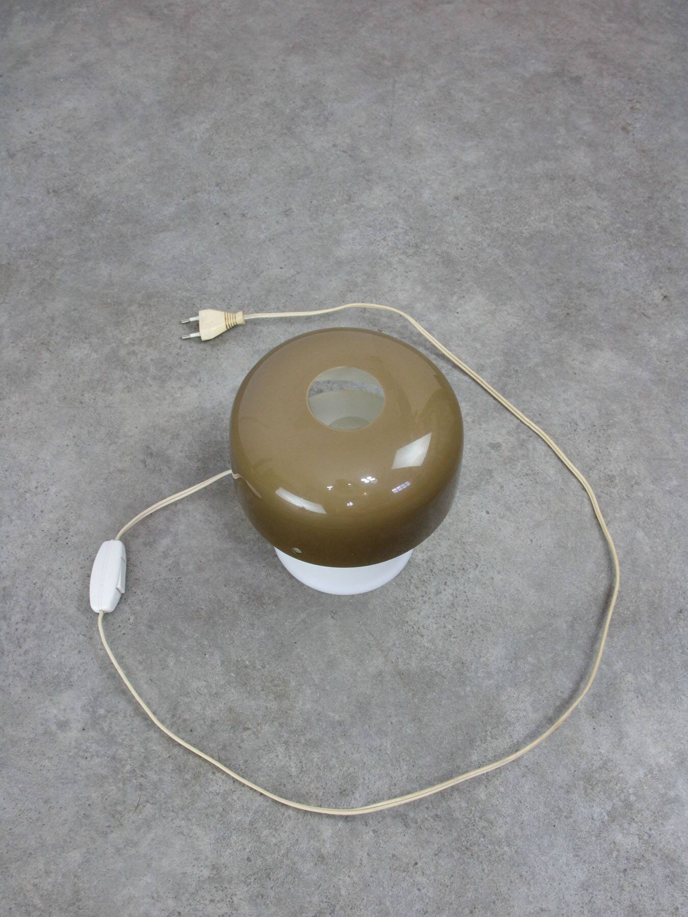 Space-age Brown Mushroom Table Lamp by Luigi Massoni for Guzzini, 1970s