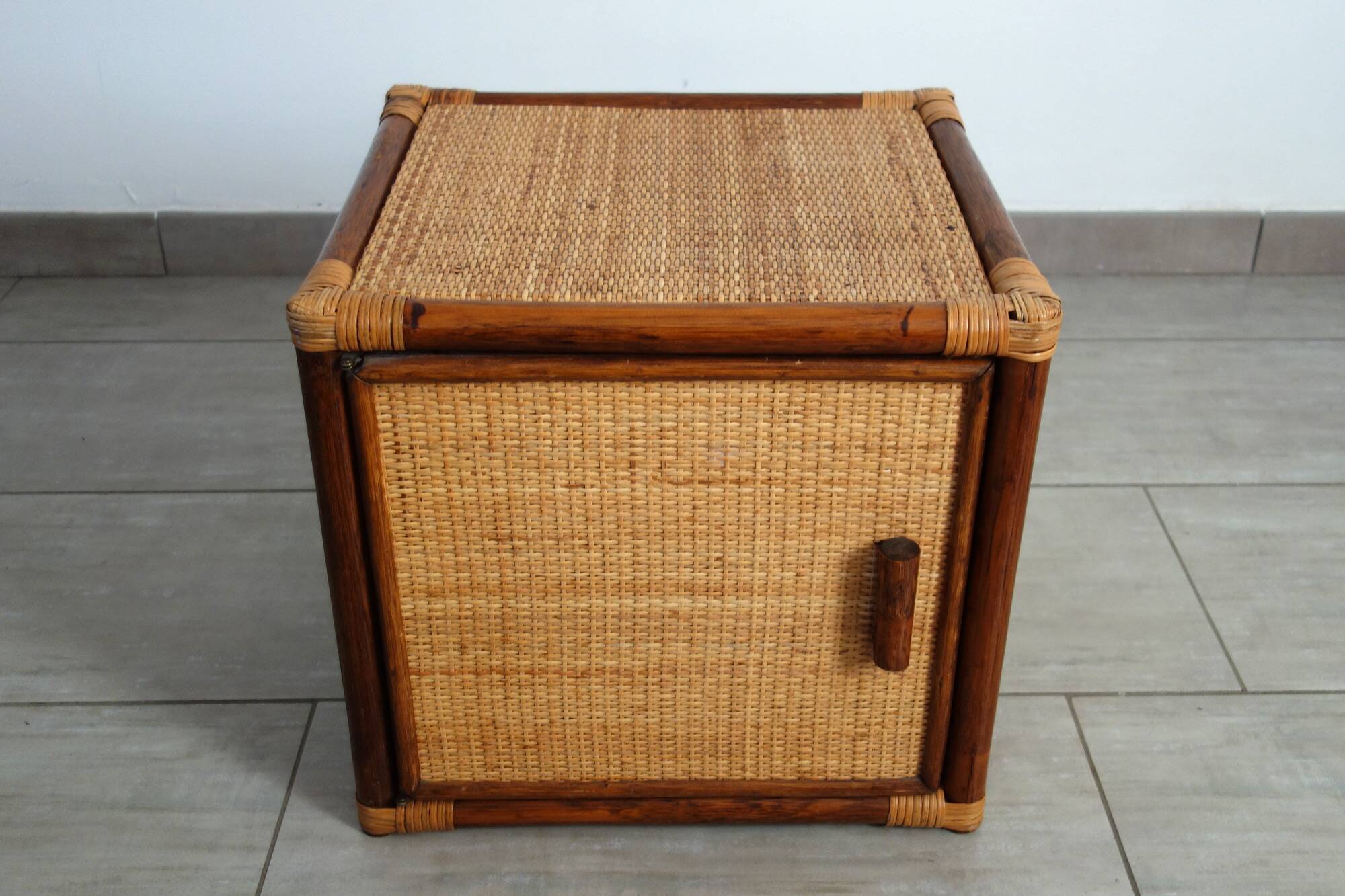 Small vintage rattan cube furniture