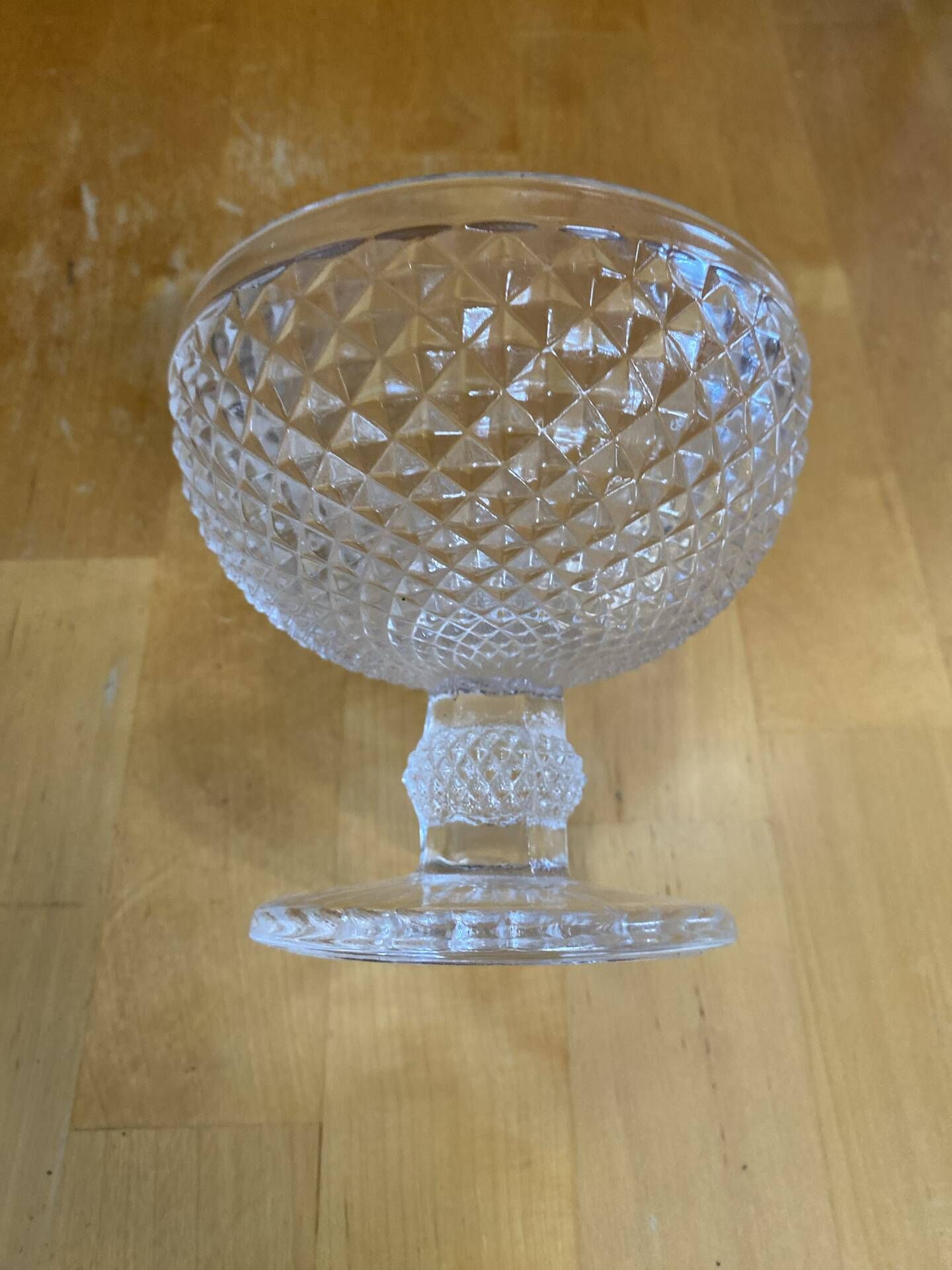 Set of 7 Glass Ice Cream Bowls Diamond Point France Vintage #E076