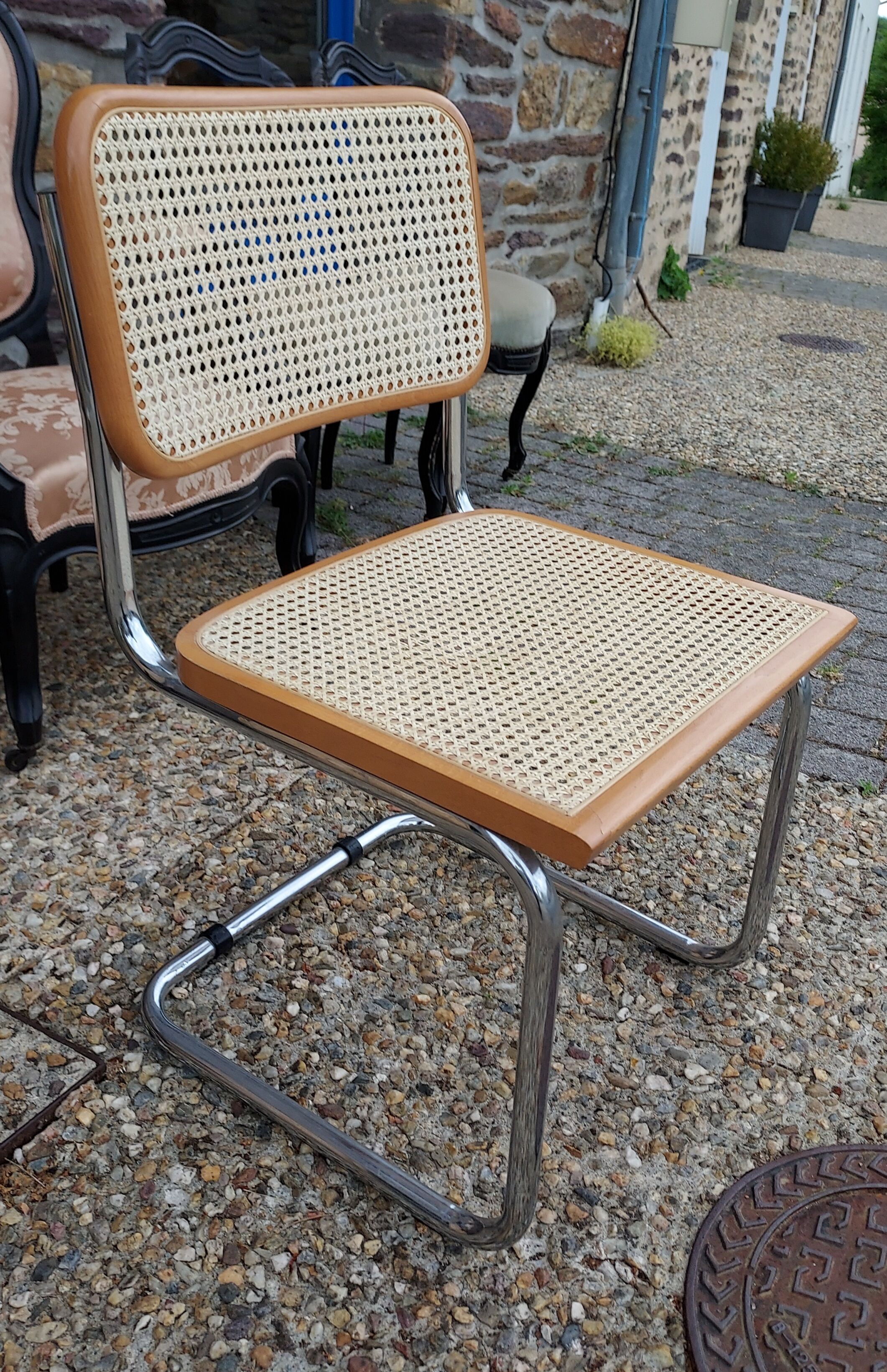 Design chair Marcel Breuer B32