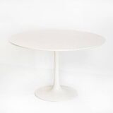 Vintage round table with tulip foot by Maurice Burke for Arkana. Aluminum + lacquered wood. United Kingdom, 60
