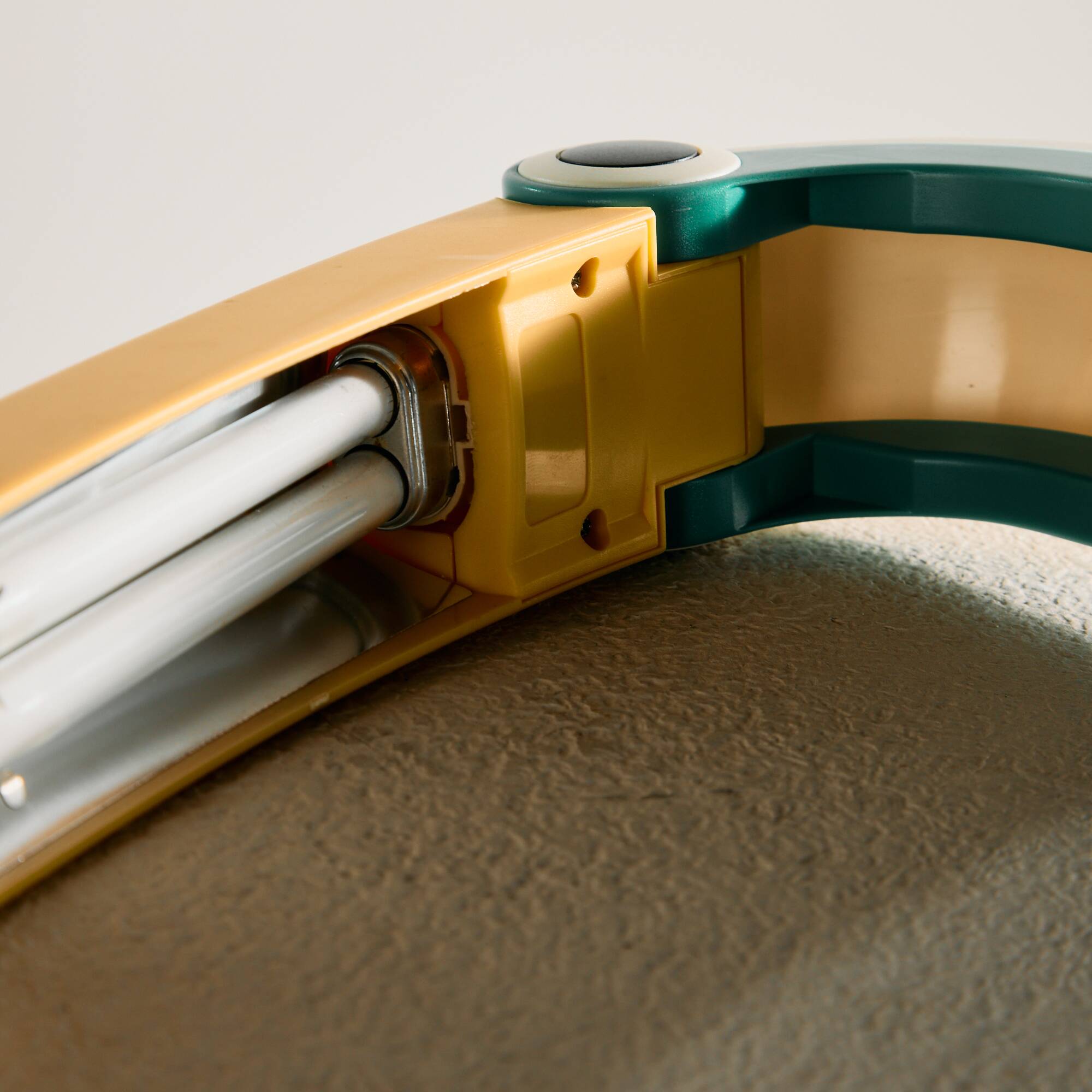 Lampe de bureau Toucan par Huo-Tu Huang pour Huangslite