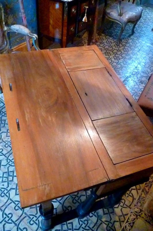 Bureau de changeur époque XVIIe