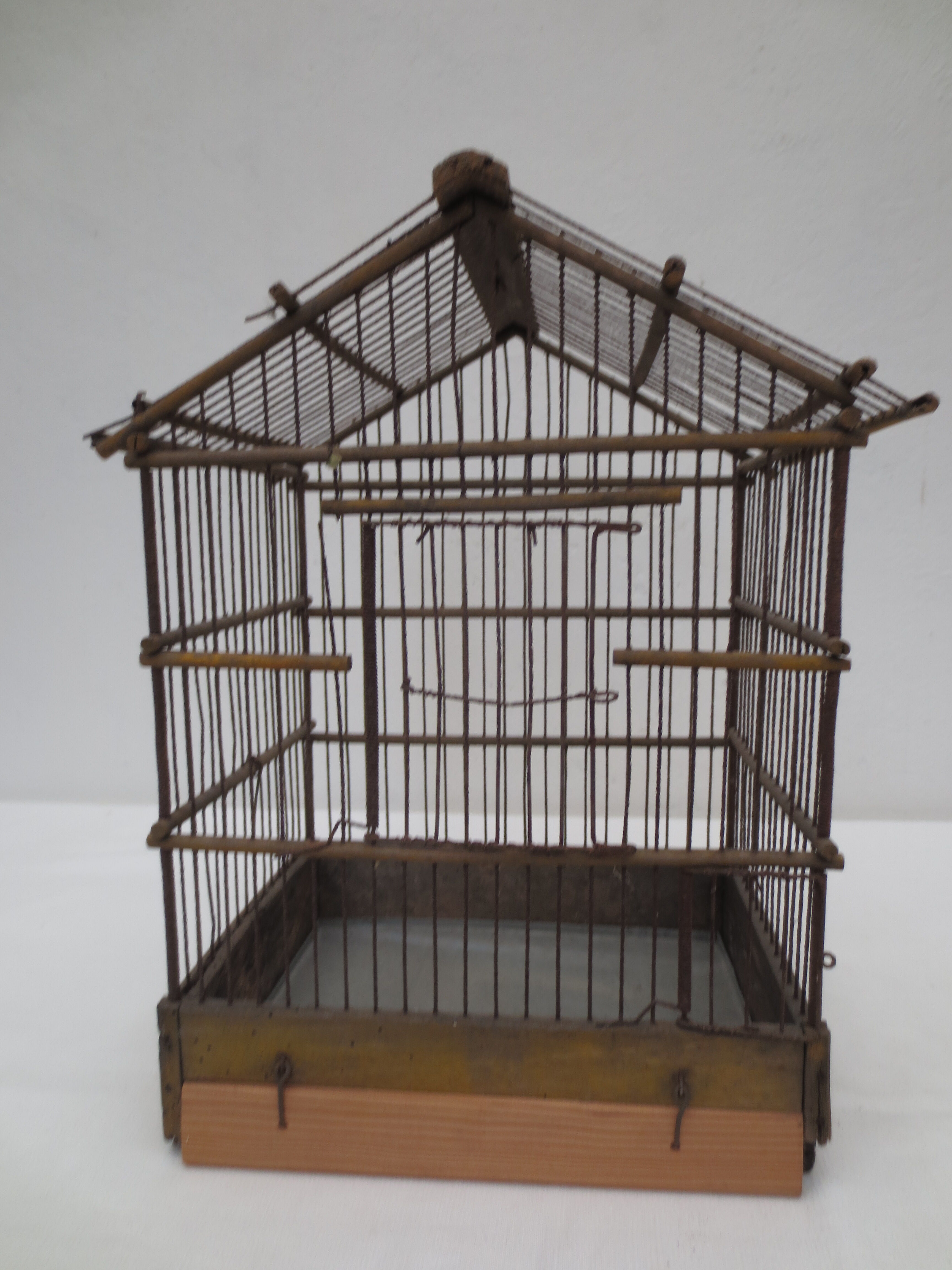 Bird cage