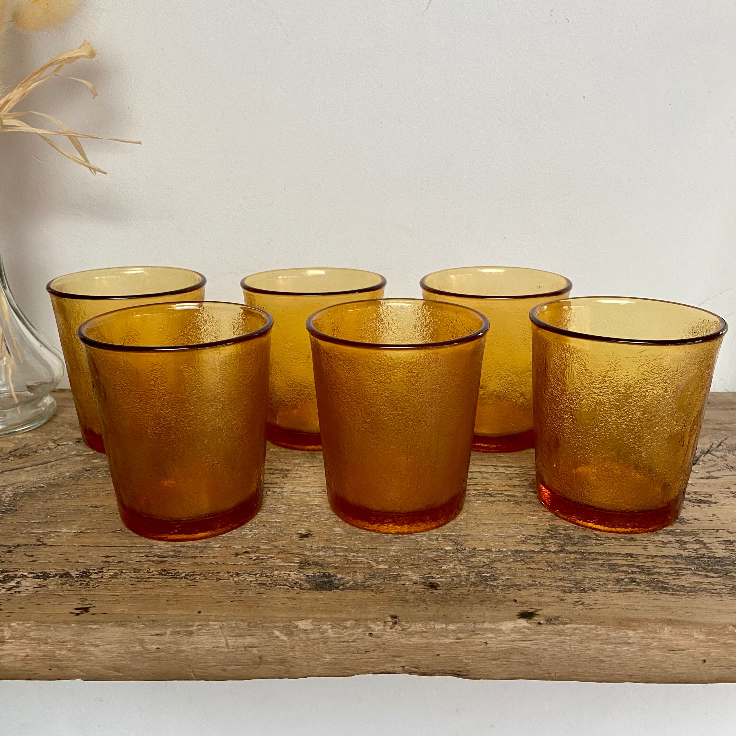 6 vintage Arcoroc Sierra textured amber glasses