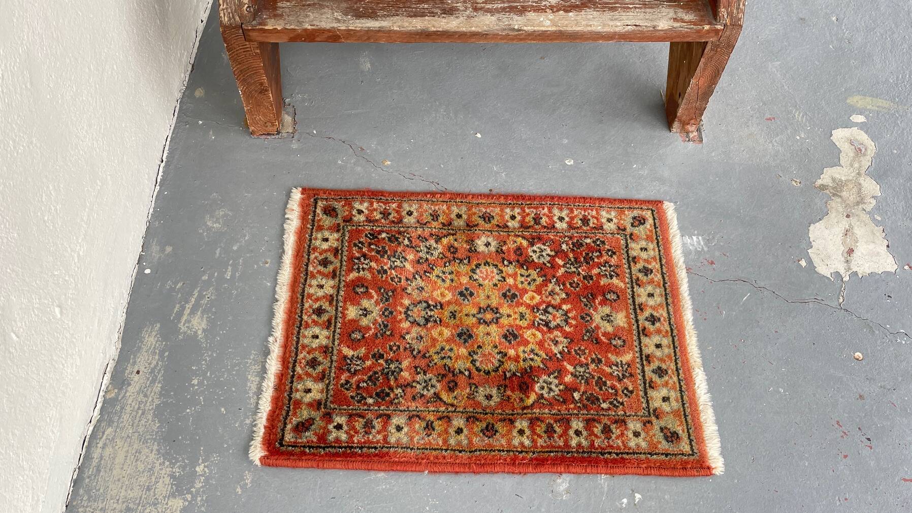 VINTAGE RUG Made in Belgium