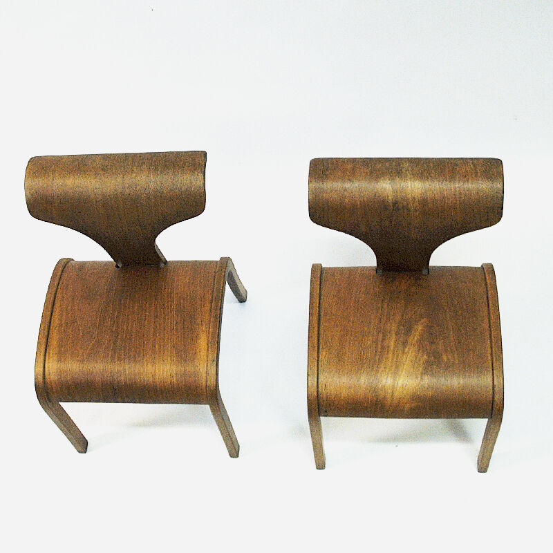 Scandinavian pair of design childrens wood chairs 1950s
