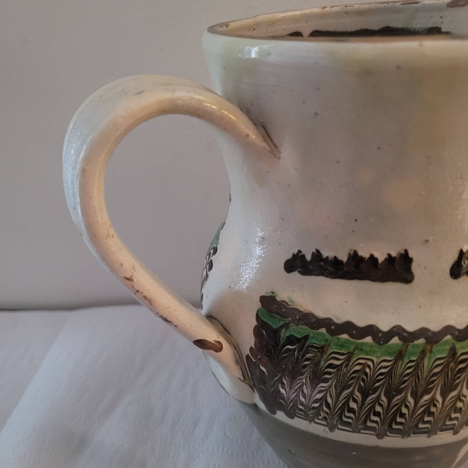 Stoneware jug with floral decoration – 1950s–1970s – 1.25 L
