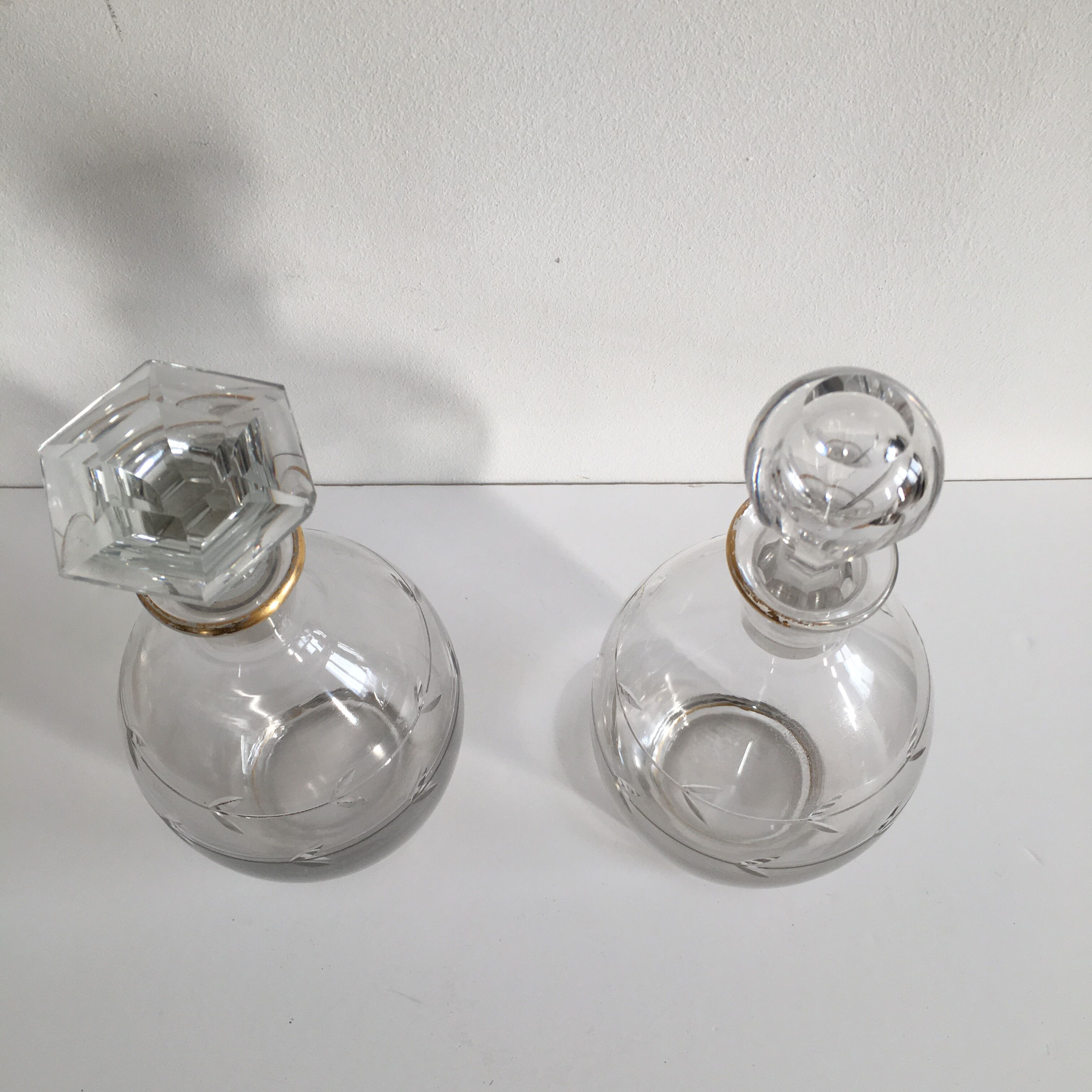 Suite of two vintage carafes