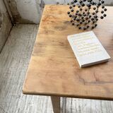 Oak farmhouse table and its two benches