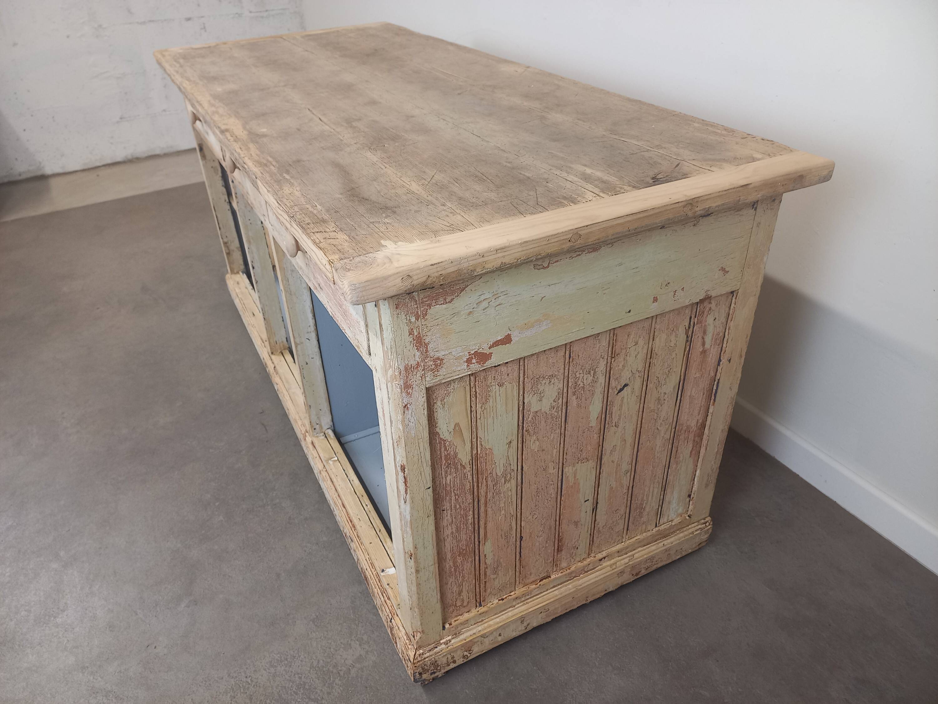 Weathered store bank