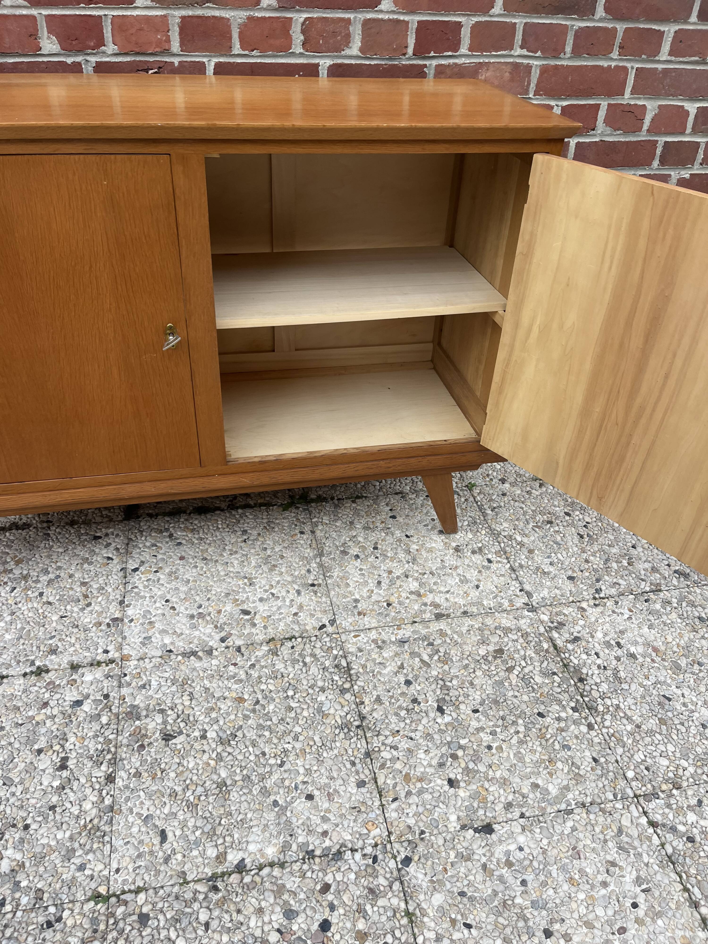 Commode vintage pieds compas