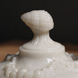 White opaline candy