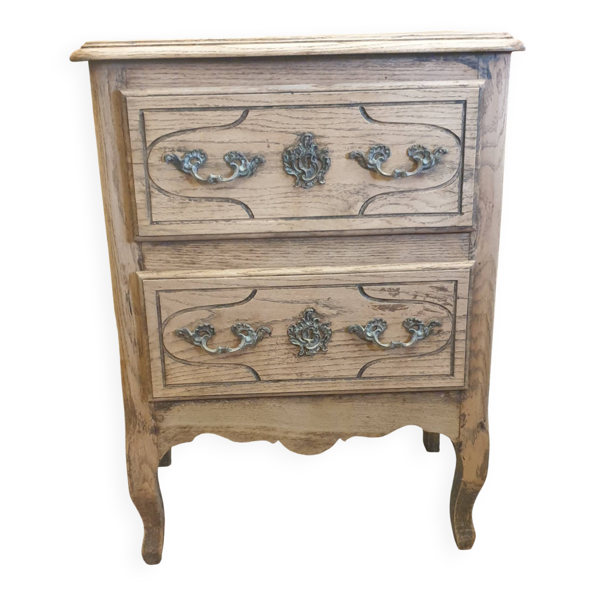 Vintage chest of drawers in natural wood