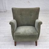 Fauteuil danois des années 1960, revêtement en velours vert, pieds en chêne.