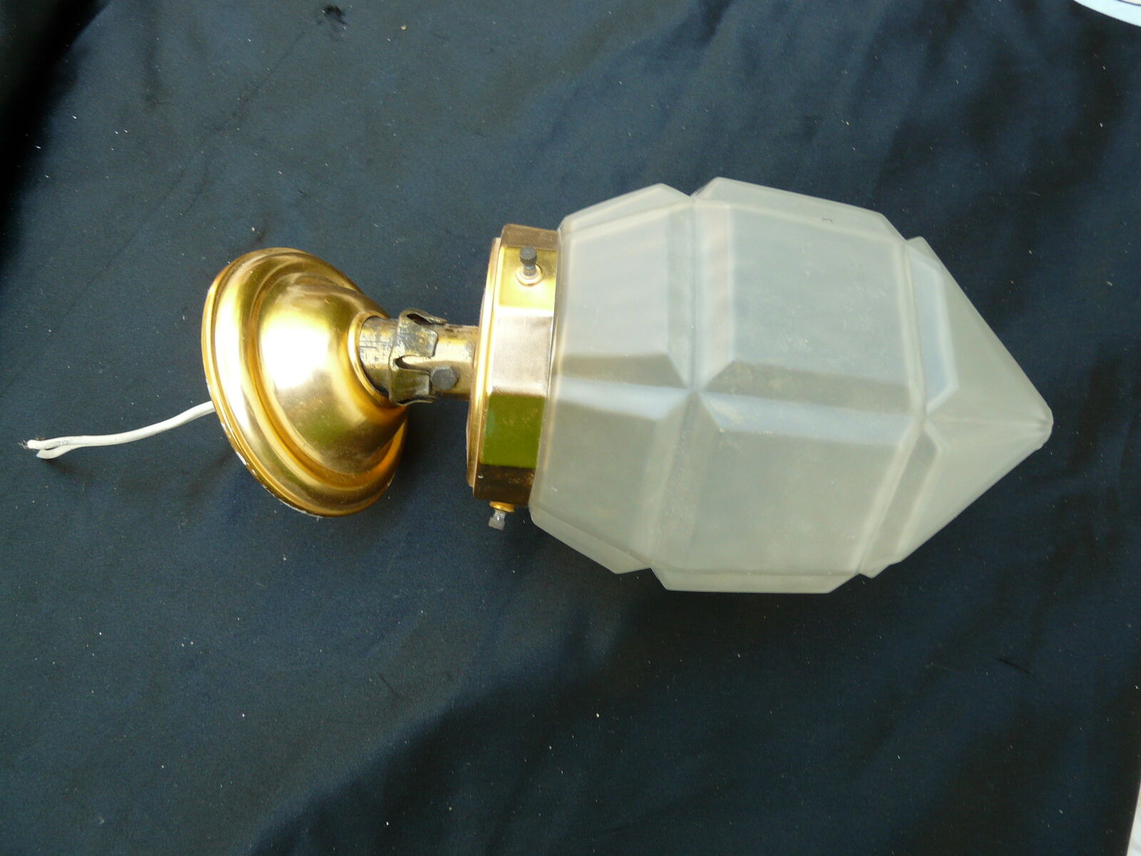 Skyscraper art deco hanging