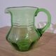 Carafe en verre soufflé vert + 3 verres offerts
