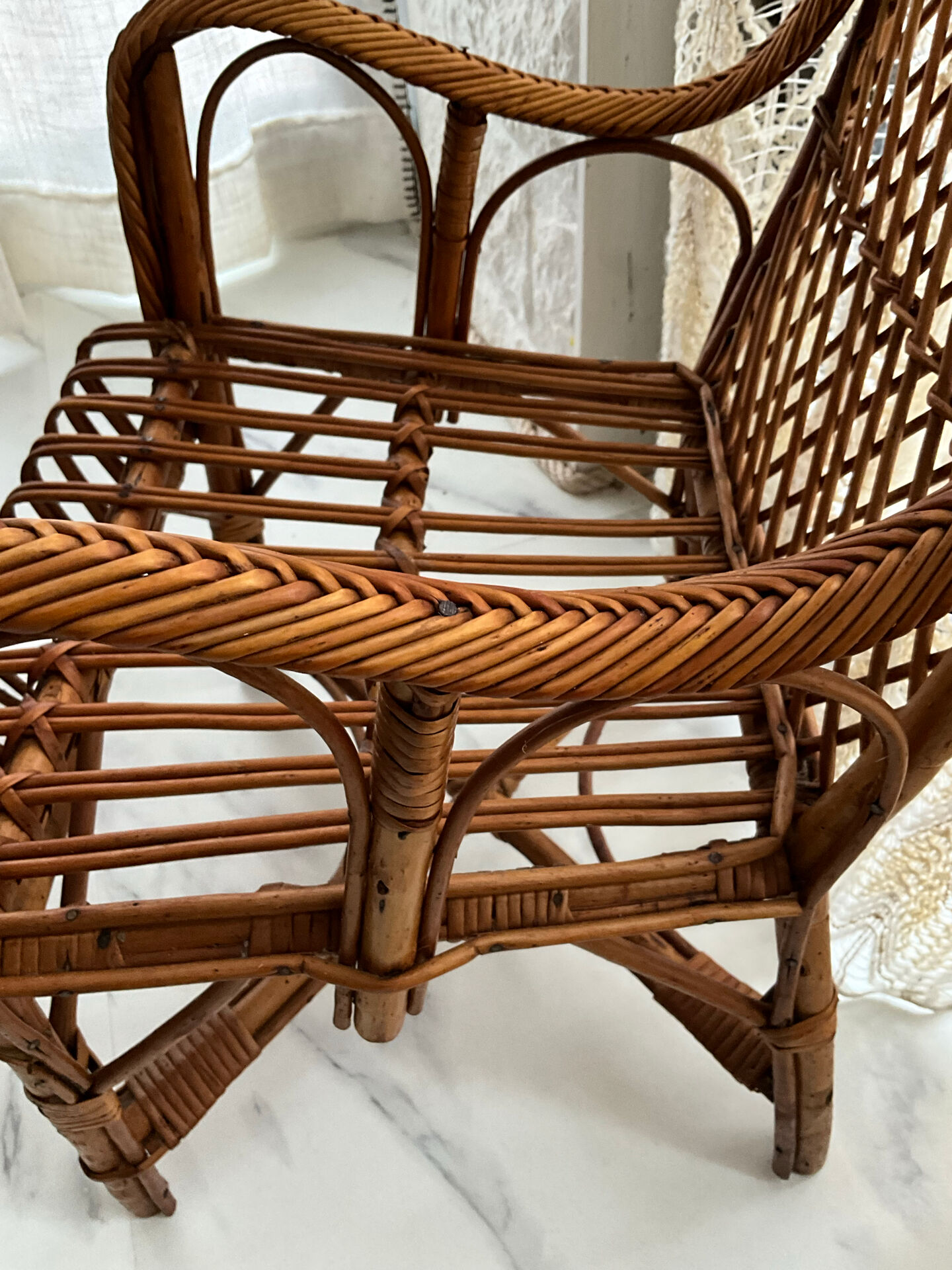 Fauteuil enfant rotin dossier haut