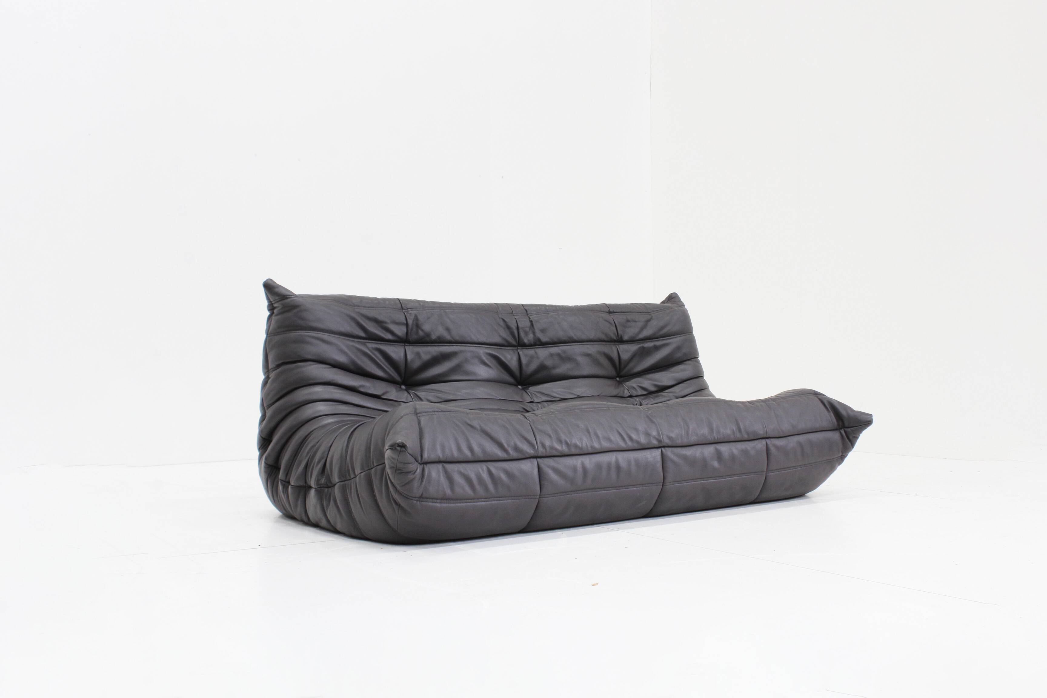 Canapé 3 places Togo Ligne Roset cuir marron par Michel Ducaroy pour Ligne Rose