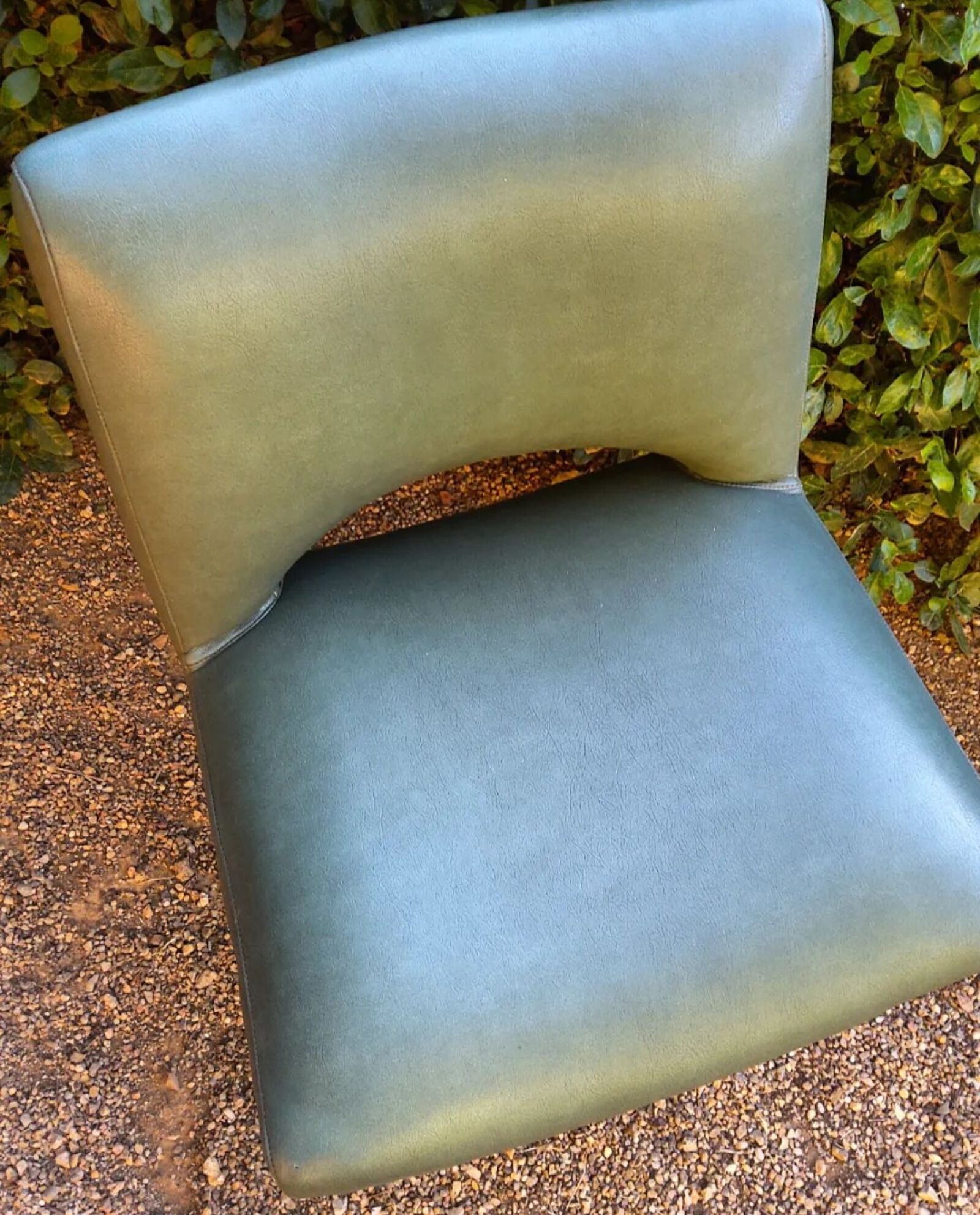 Vintage tulip foot armchair