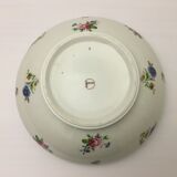 Salad bowl " Lourioux Foëcy " with flower motifs.