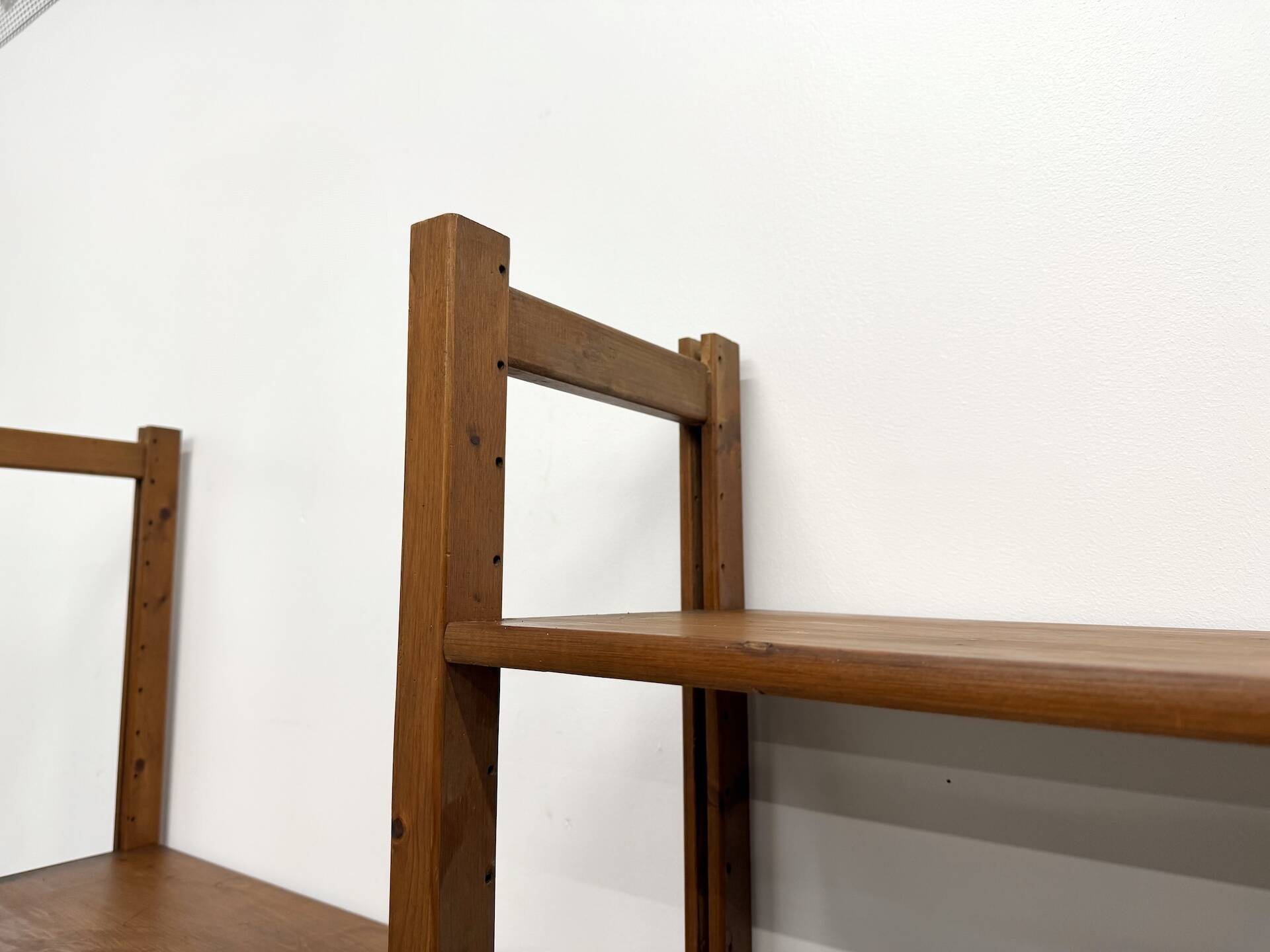 XXL Modernist Library in Solid Pine – 1950s Design – L164 cm