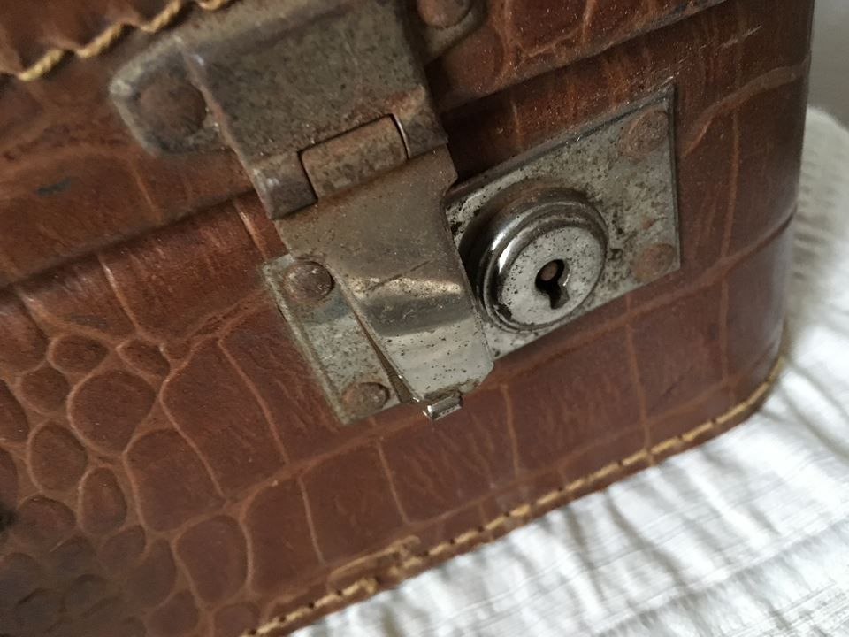 Small suitcase cardboard Brown imitation Croc of the 1950s