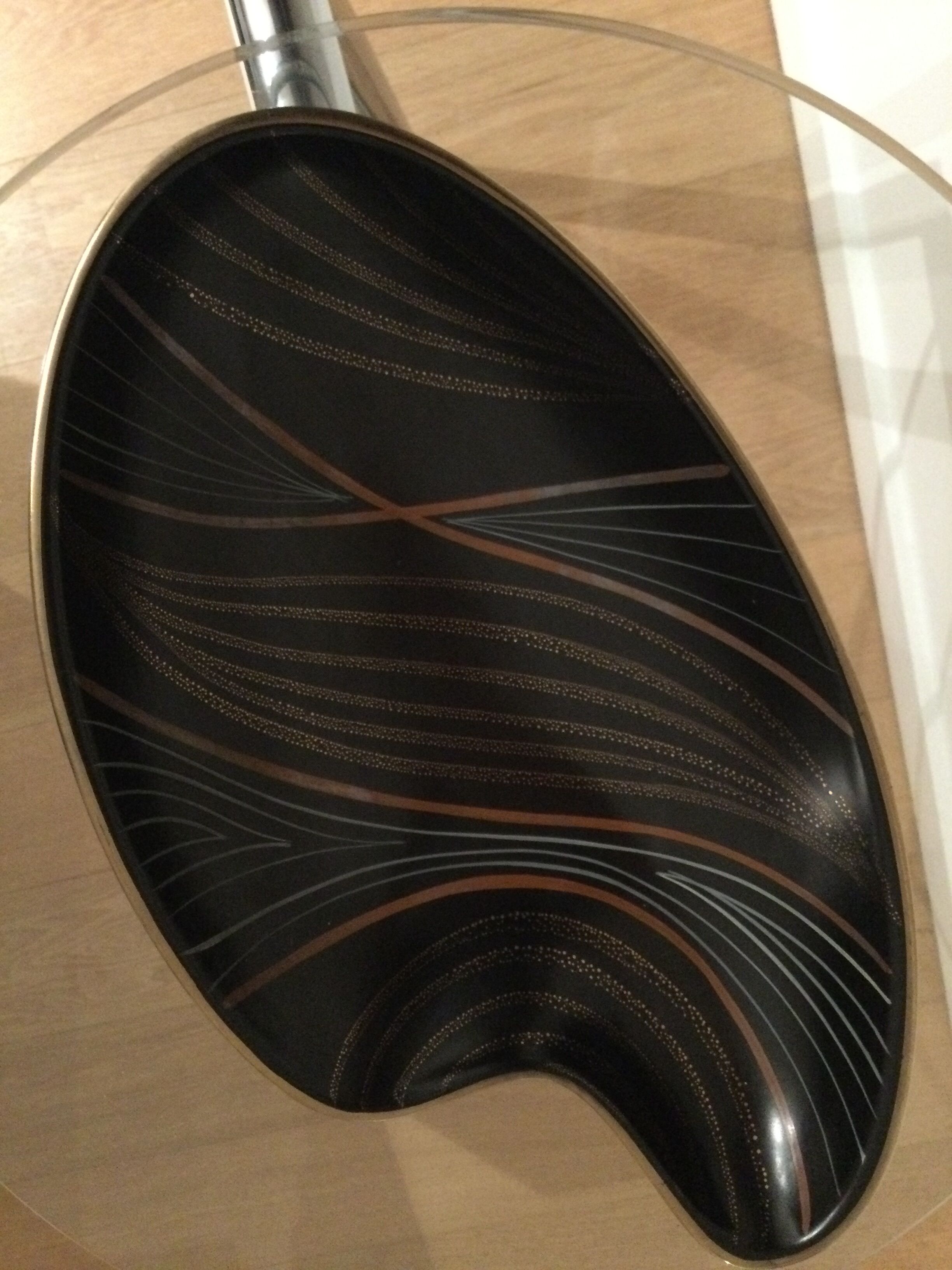 Cut or empty vintage earthenware pocket