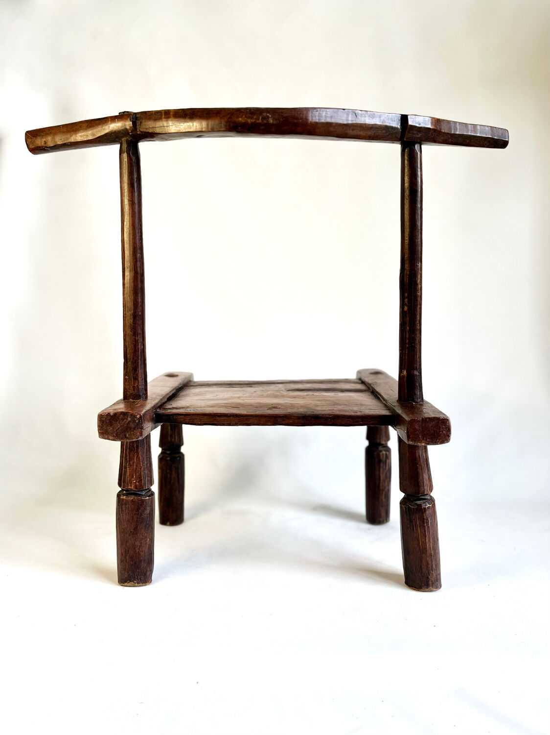 Baoulé wooden chair