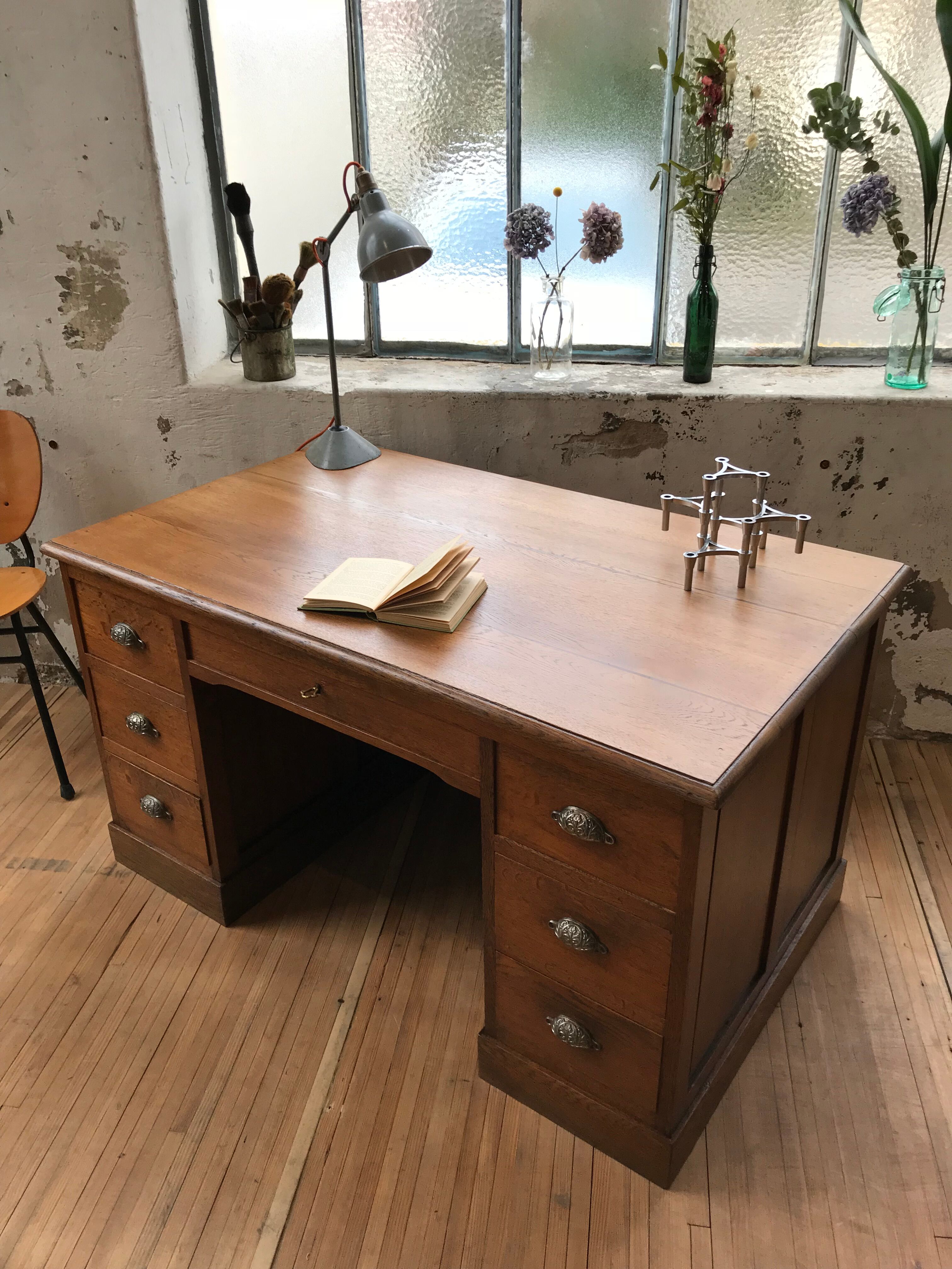 Desk with drawers in oak