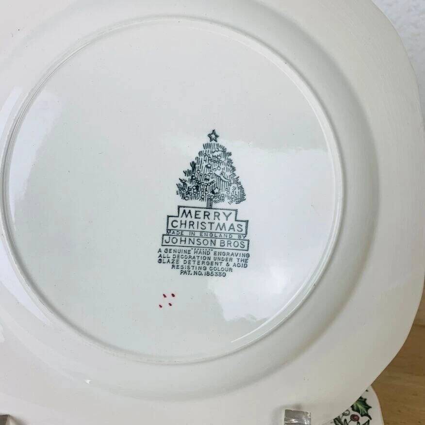 4 dessert plates and cups Merry Christmas Johnson Bros