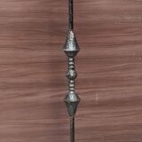 Hammered and patinated steel floor lamp, art deco style, 160cmx30 opaque pink glass and molded glass