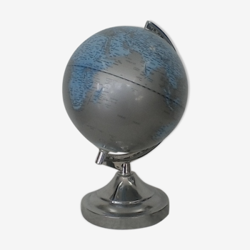 Bright earth globe