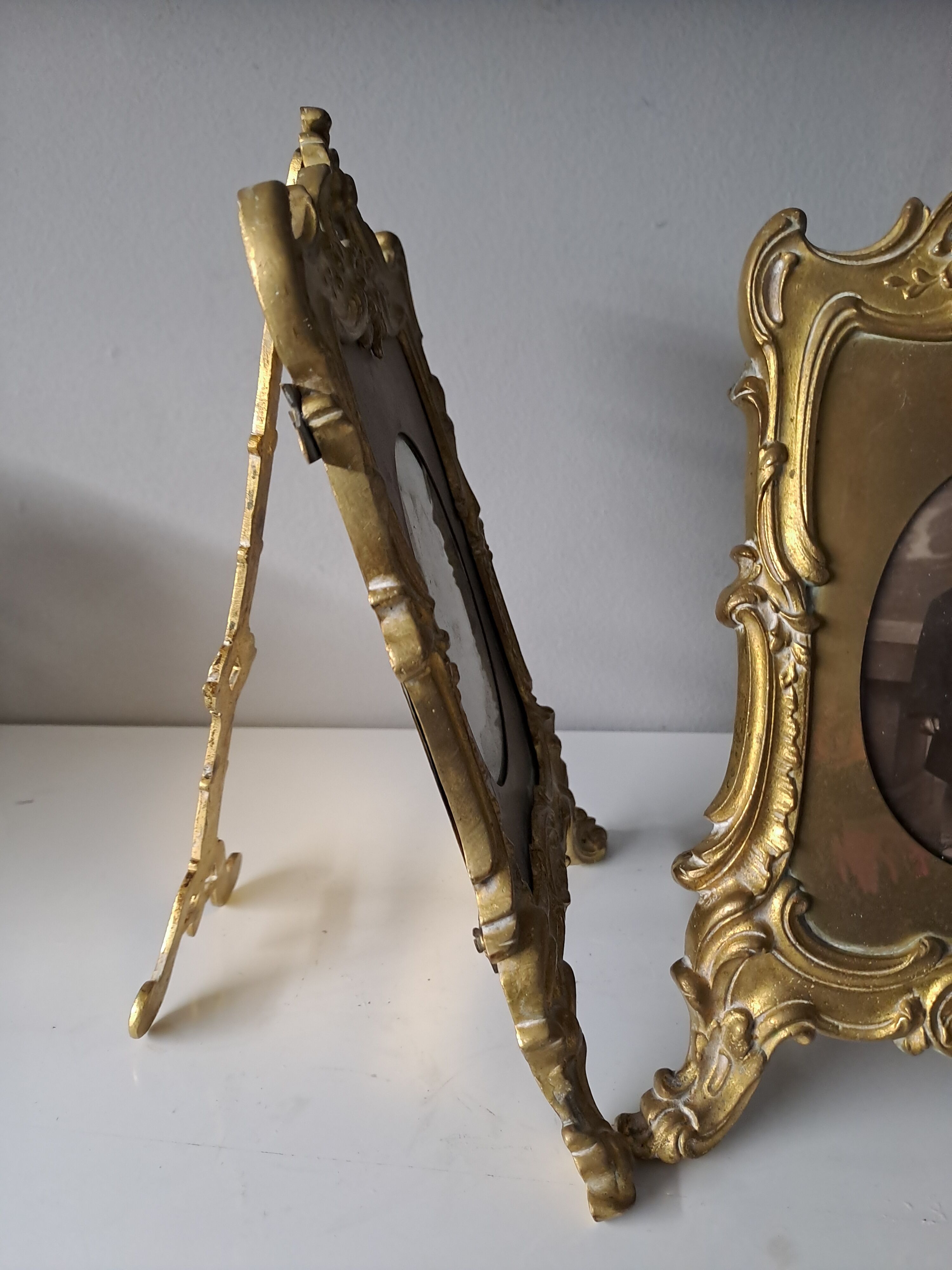 Art Nouveau photo frame