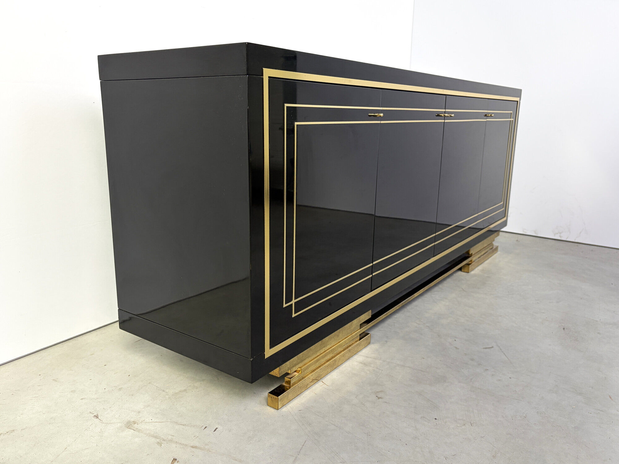 Vintage brass and lacquer sideboard, 1980s