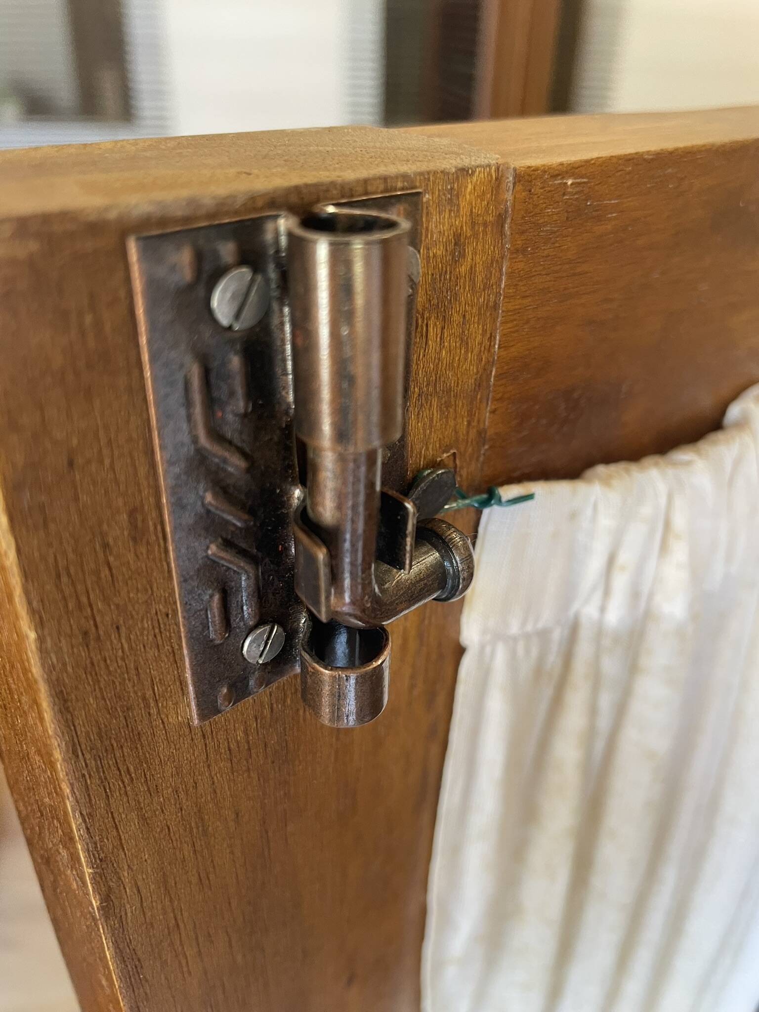 Beautiful antique solid wood wardrobe, country chic / Provençal, carved.