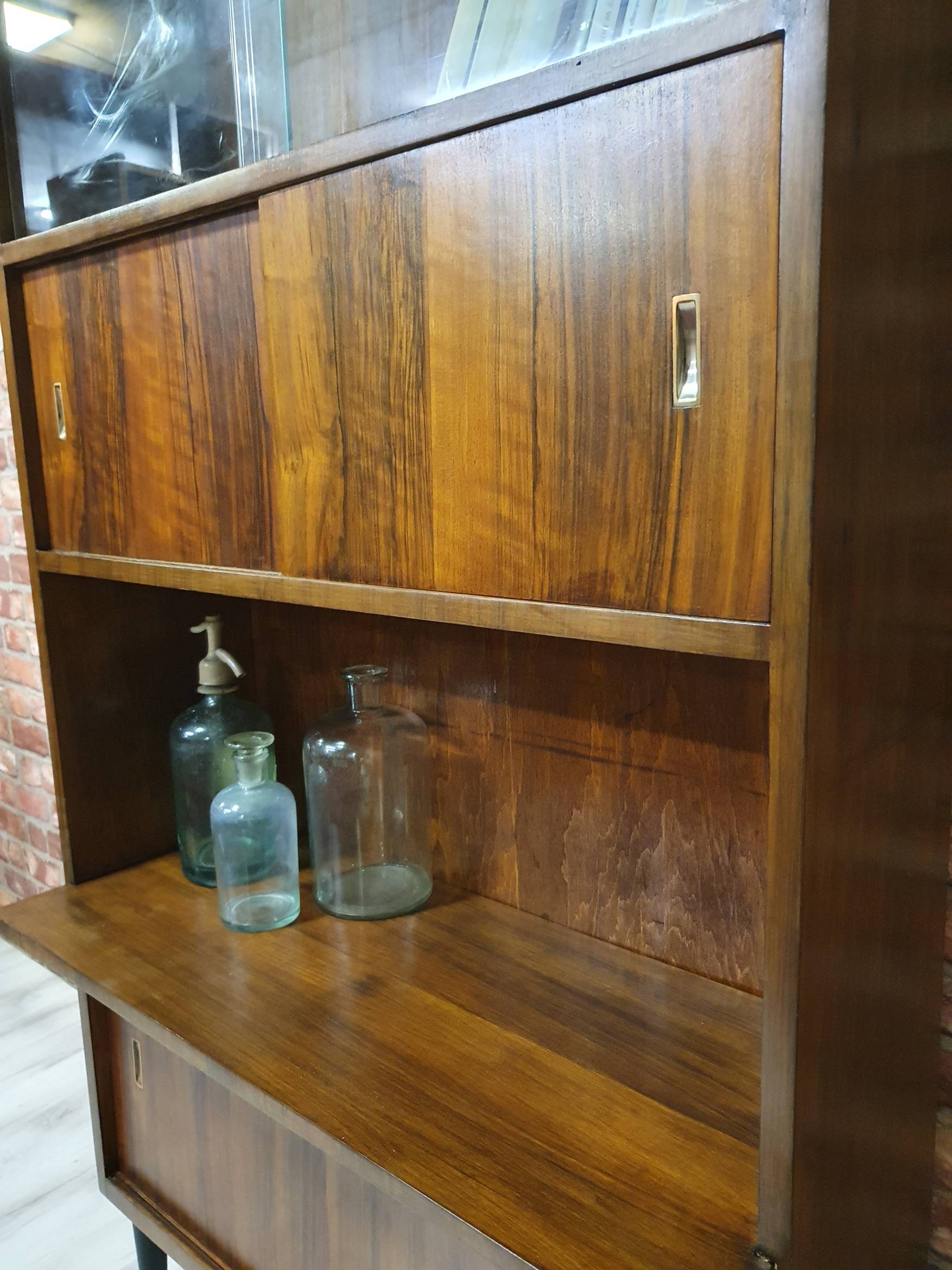 Bibliothèque rénovée vitrine années 1960 rétro vintage, Polska