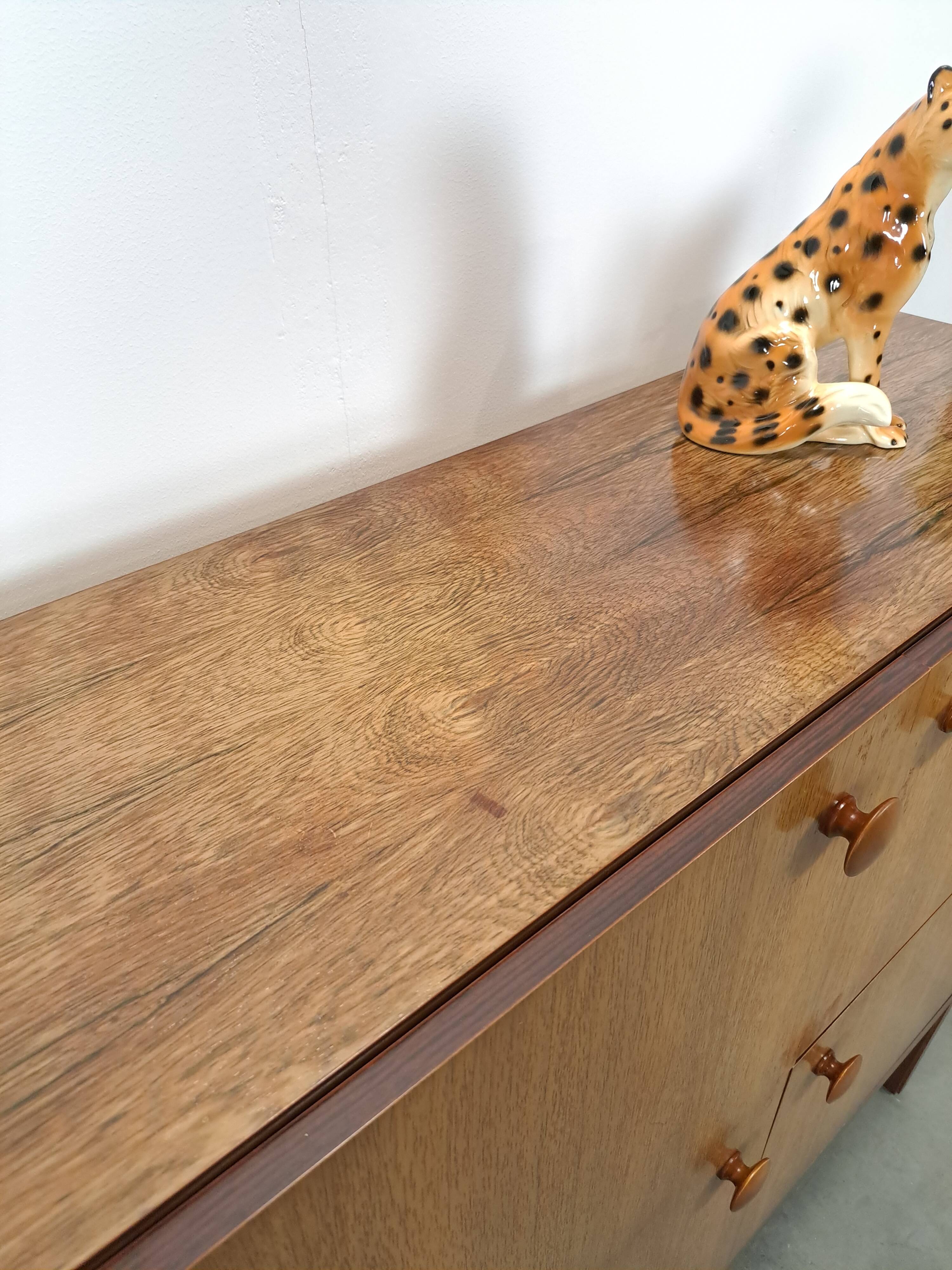 Palissander fineer Palette Möbel kast met 4 vakken en ronde grepen