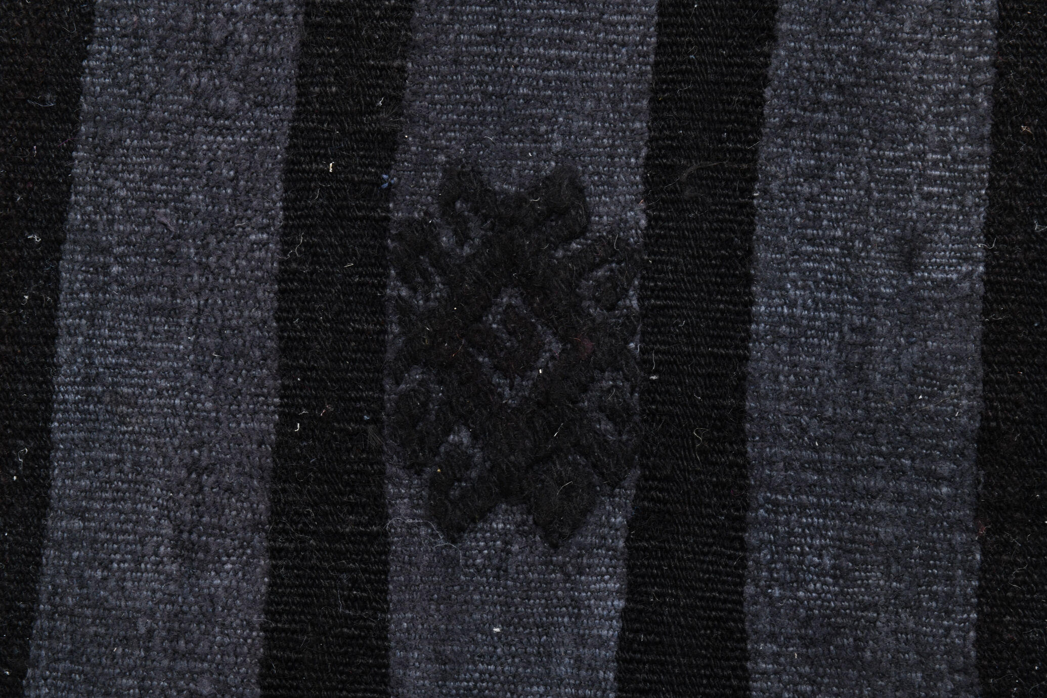 Gray & black oversize hemp rug 316x204cm