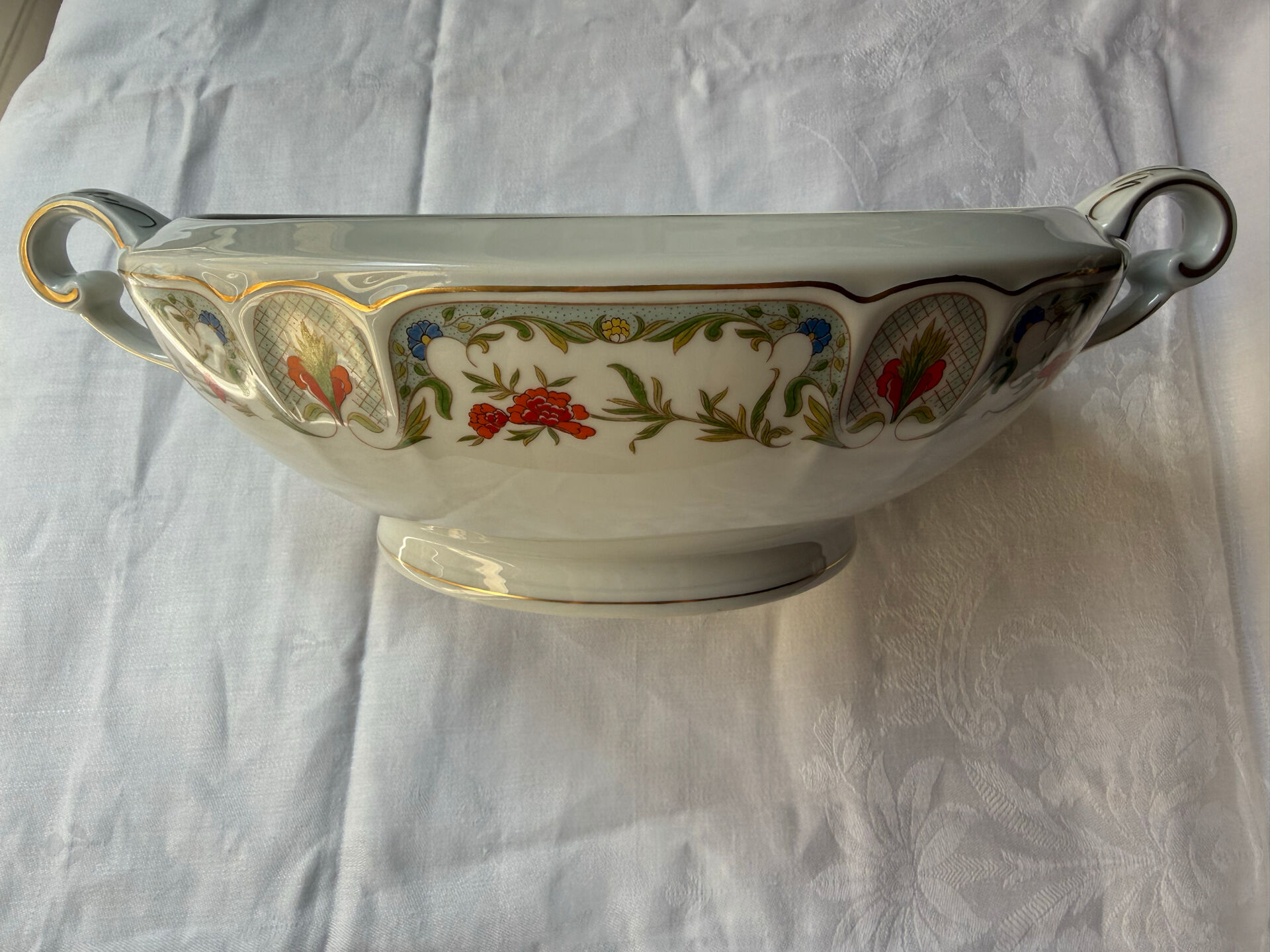 Large soup tureen without lid Haviland Limoges Mozart