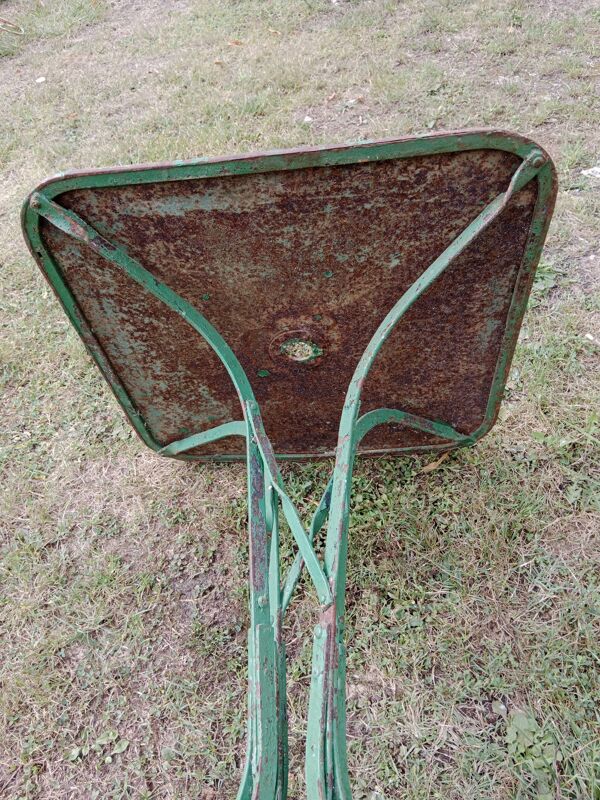 Table de jardin