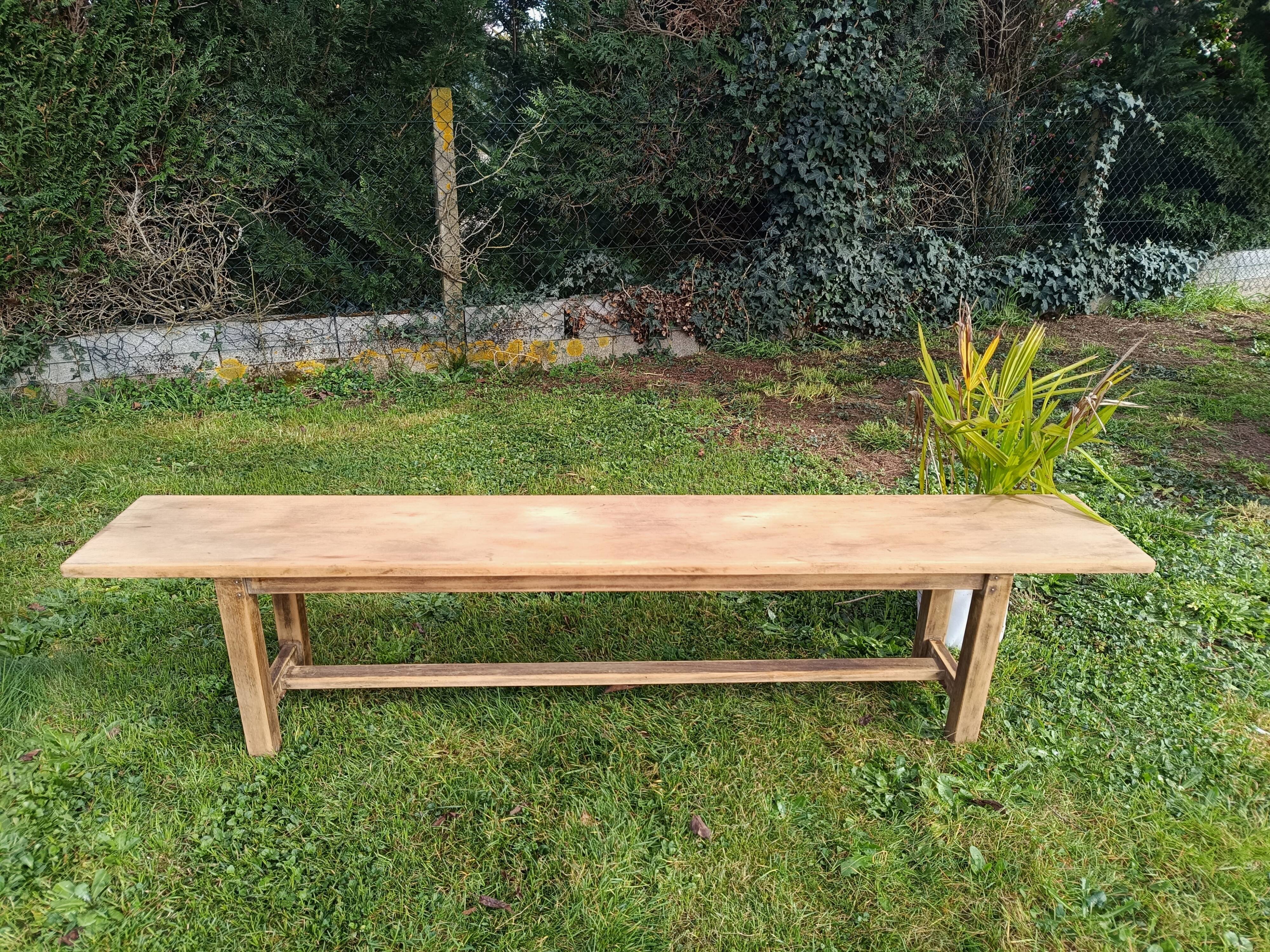 Antique bench in solid beech