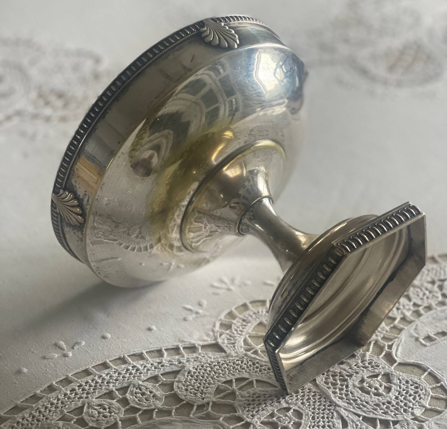 Coupe ancienne en verre et métal argenté