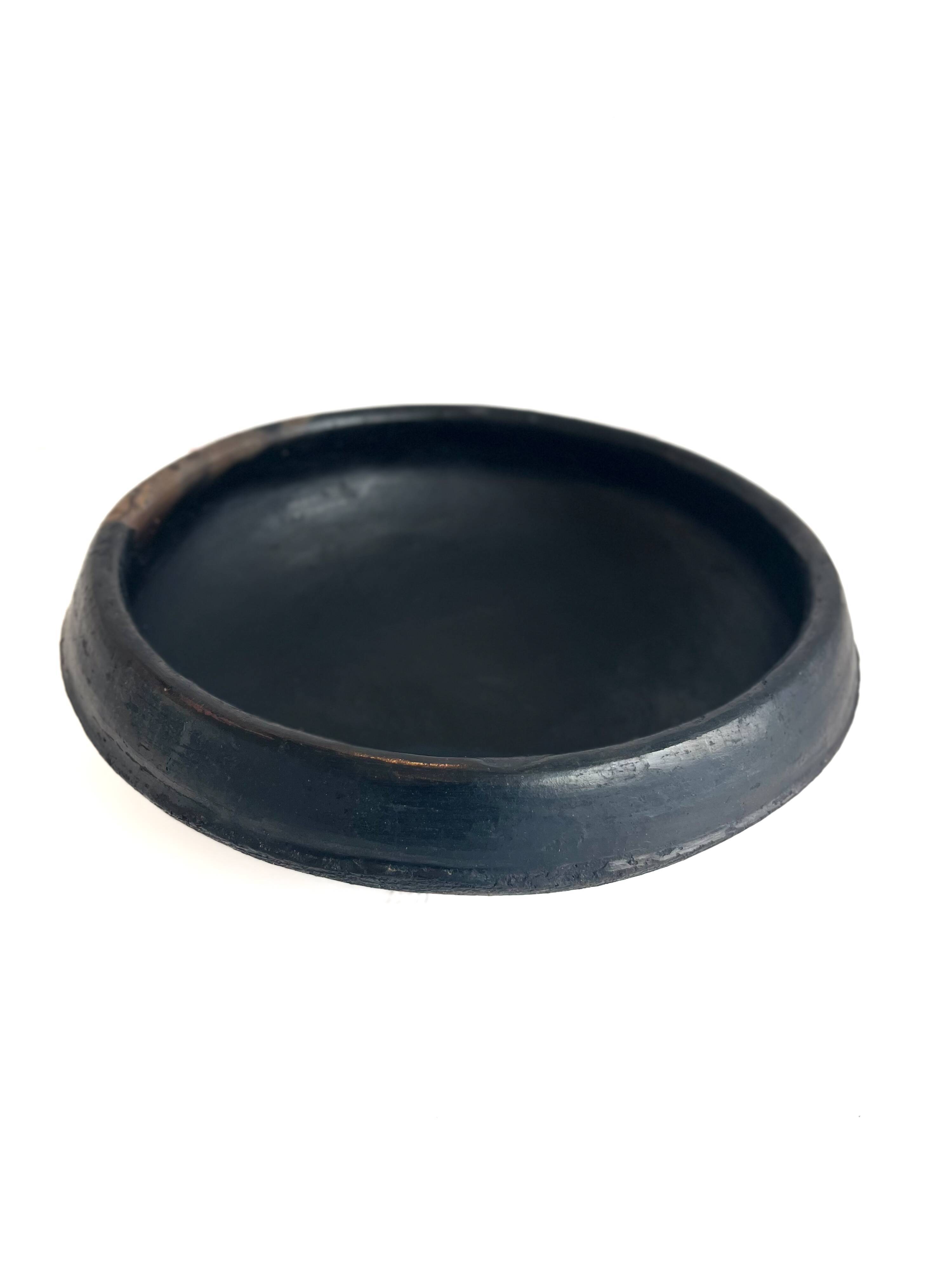 Plat Abron "Kânâh" in smoked terracotta | Ø 31cm diameter