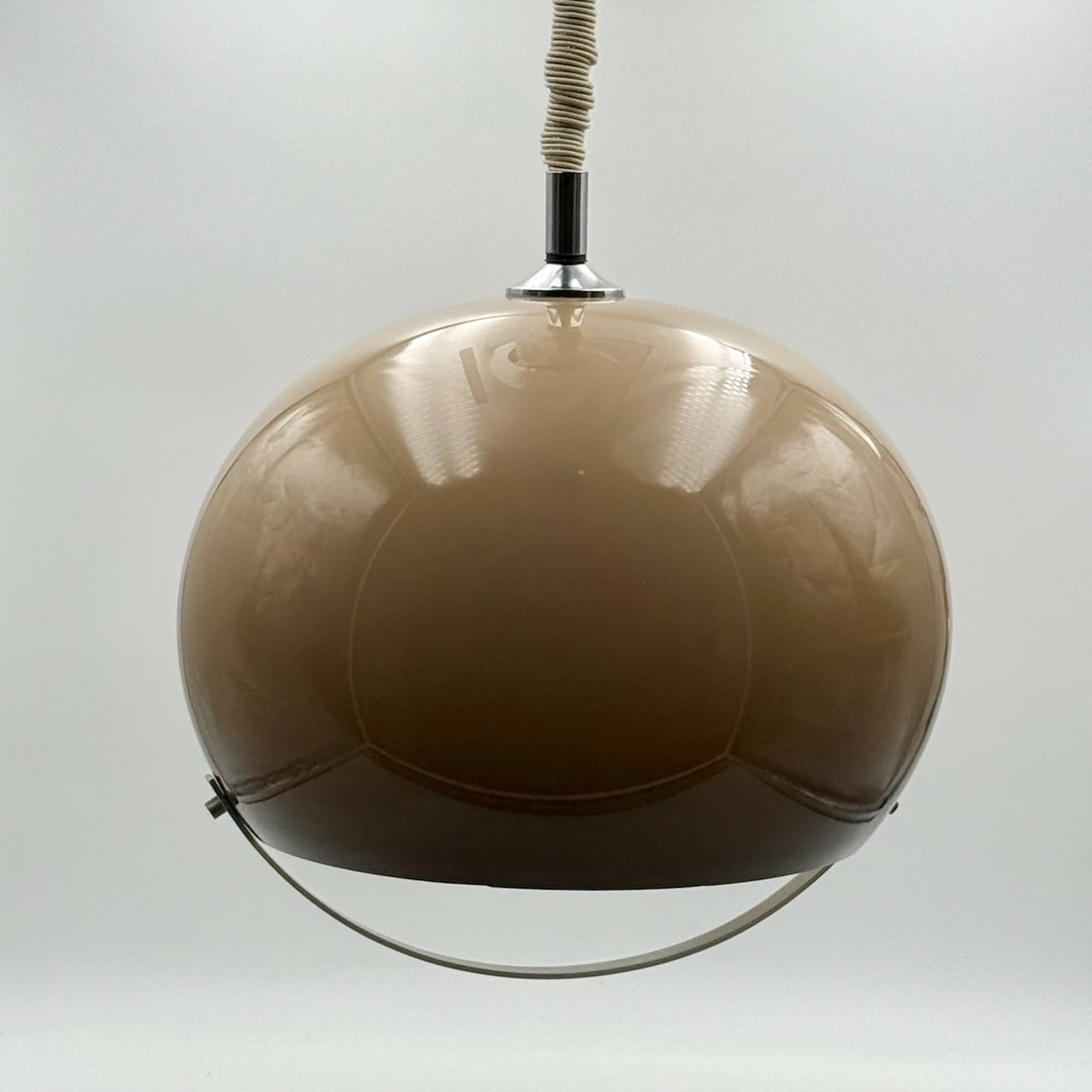 Italian 70s Gradient Brown Pendant in Methacrylate