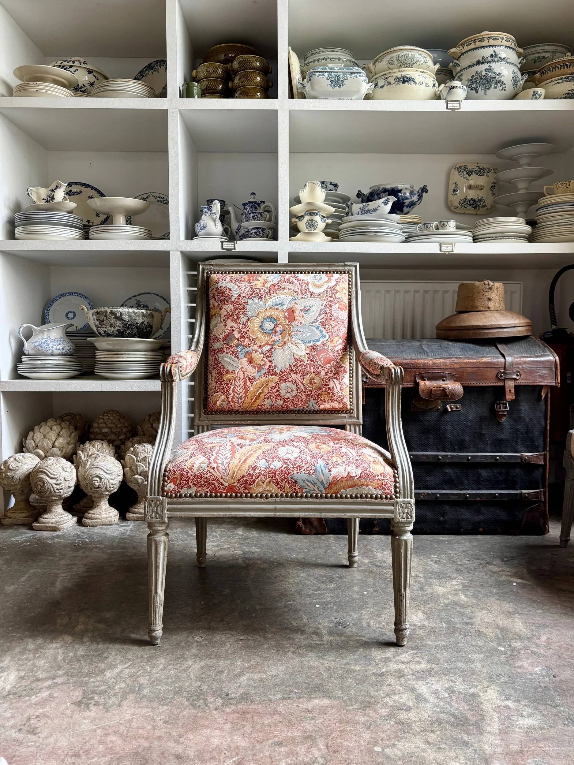 Queen's armchair from the Louis XVI period, Indian fabric.