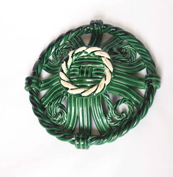 Plat tressé vert Vallauris 1950